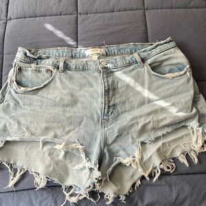 Abercrombie curvelove denim “the mom shorts” high rise